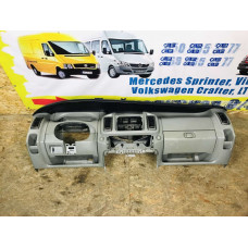 Торпедо (панель приборов) Renault Trafic 2001-2014 93860932